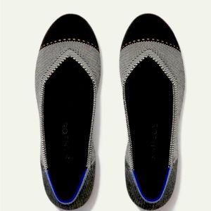 Rothy’s NWT Grey Mist Captoe Flats